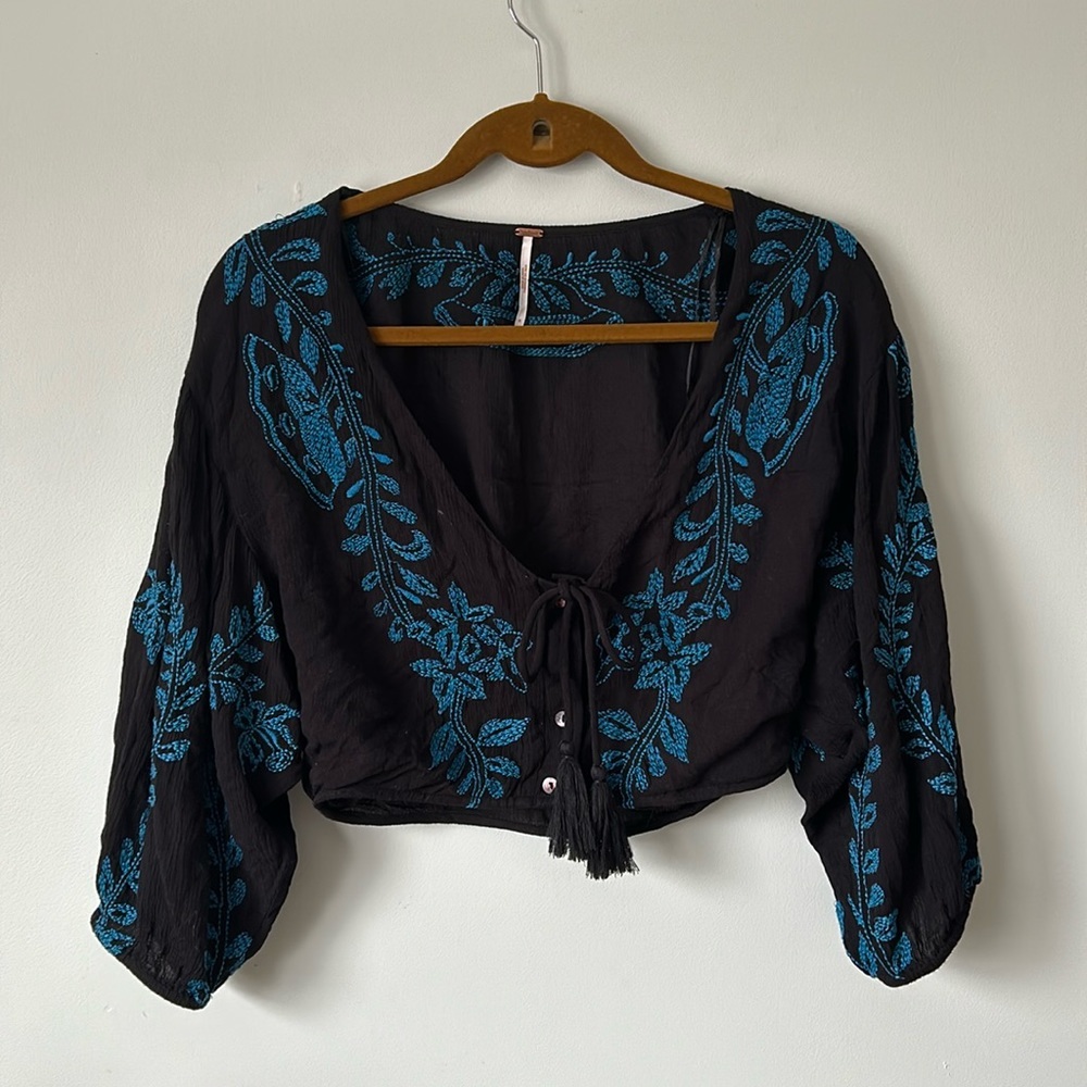 Free People | Embroidered Cropped  Blouse
